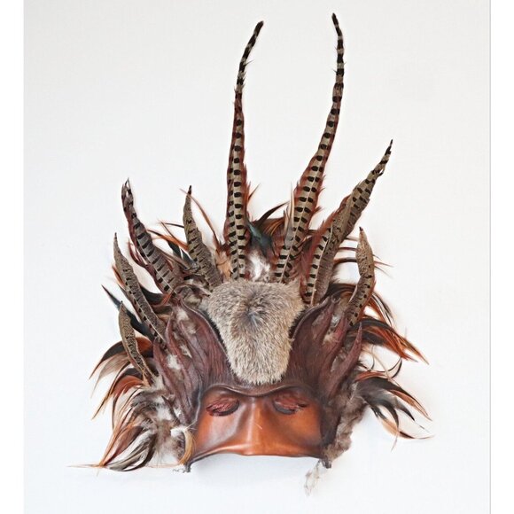 Vintage Leather Sculpture Mask "Forest Spirit" Feathers Signed Paul S Willaims - Picture 2 of 6